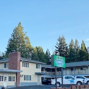 The Best Pet Friendly Hotels In Weed Ca From 73 - Dog-friendly Hotels In Weed Expedia