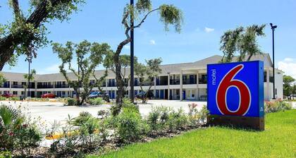 Motel 6 Rockport, TX