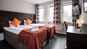 Blackout drapes, iron/ironing board, free WiFi, linens