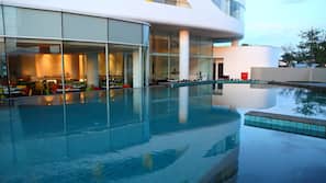 Outdoor pool, pool loungers