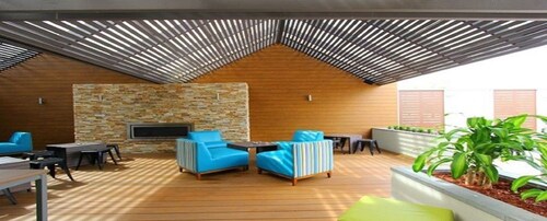 Dorset Gardens Hotel