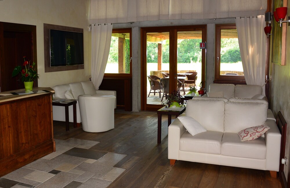 Albergo Vinnaeria La Baita Capriva Del Friuli Ita Best - 