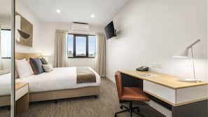 Premium bedding, in-room safe, desk, iron/ironing board