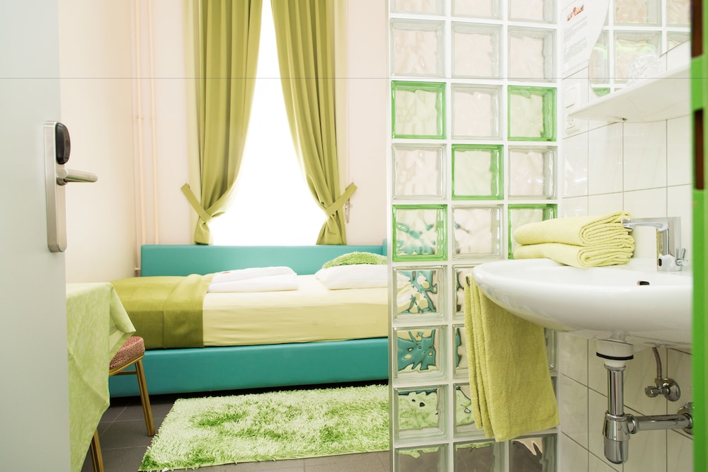 Photo - Very Central, 5 min to city center, Self Check In