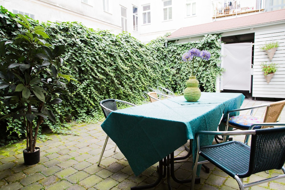 Photo - Very Central, 5 min to city center, Self Check In