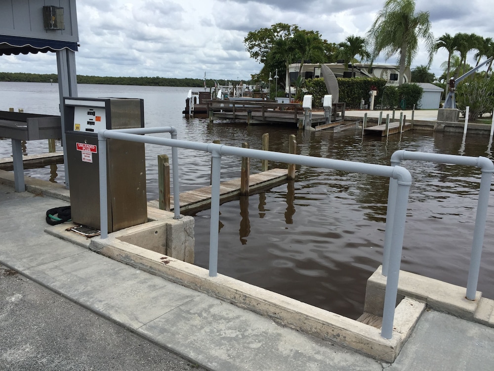 Outdoor Resorts of Chokoloskee in Chokoloskee Best Rates & Deals on