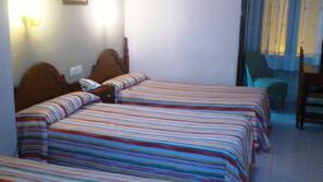 Escritorio, camas supletorias (de pago), wifi gratis