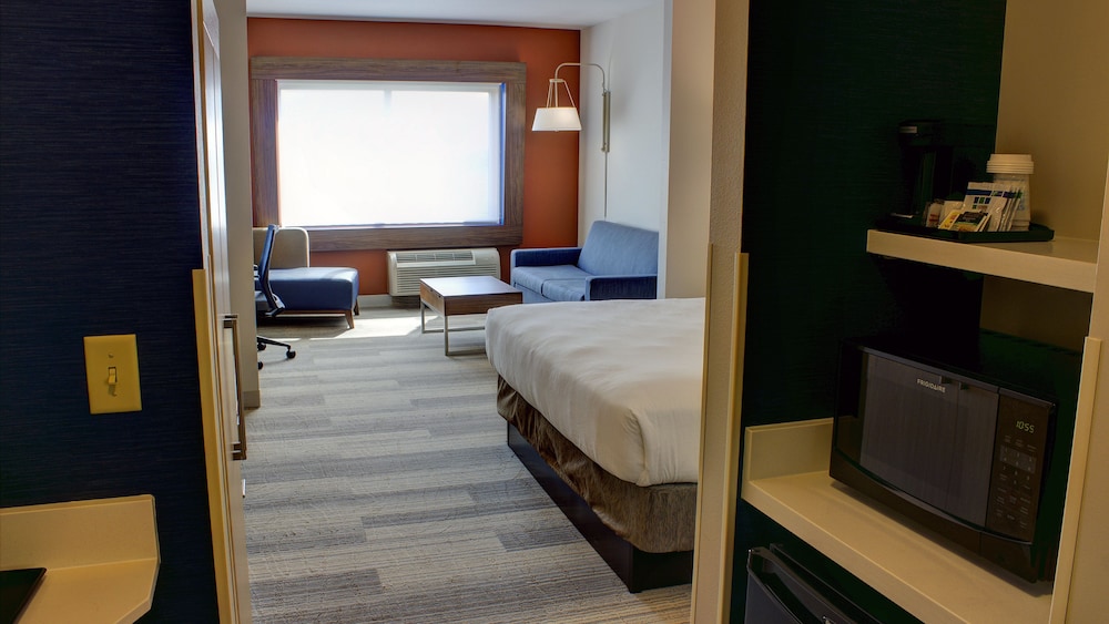Holiday Inn Express & Suites Spencer, an IHG Hotel