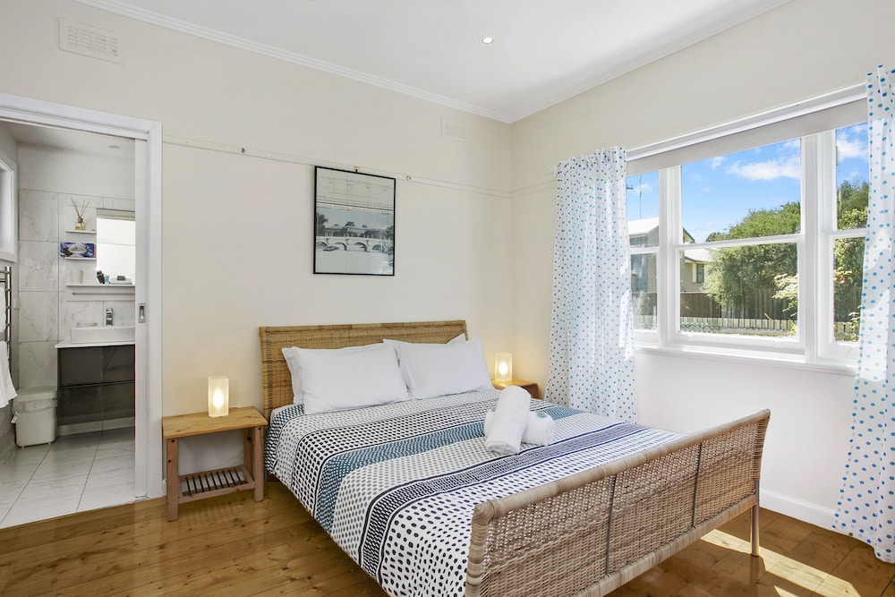 Seahaven Village