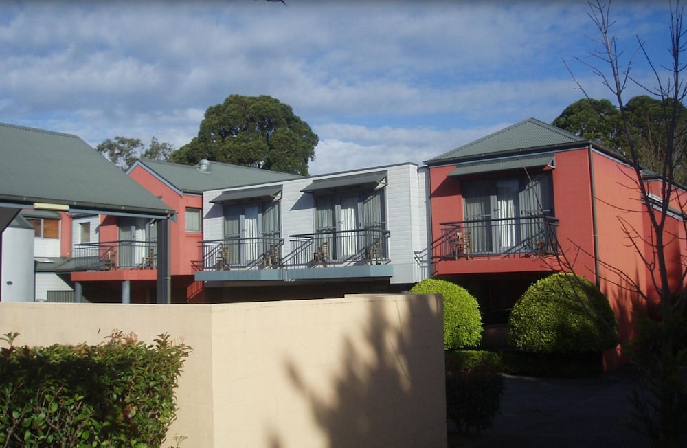Berry Village Boutique Motel