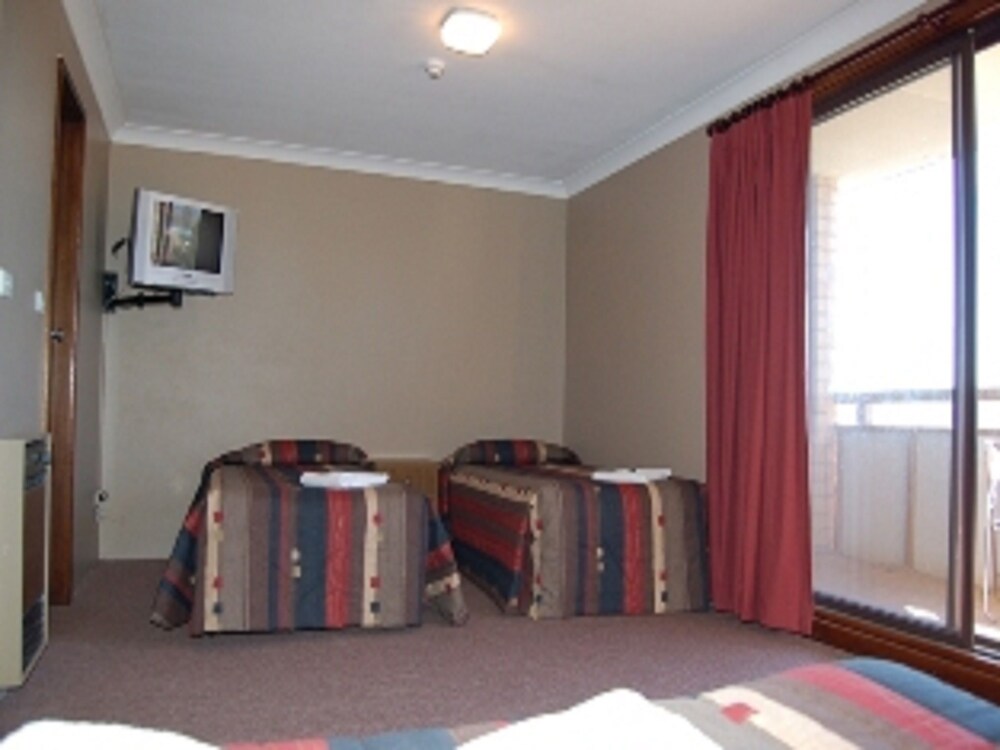 Southern Cross Motor Inn