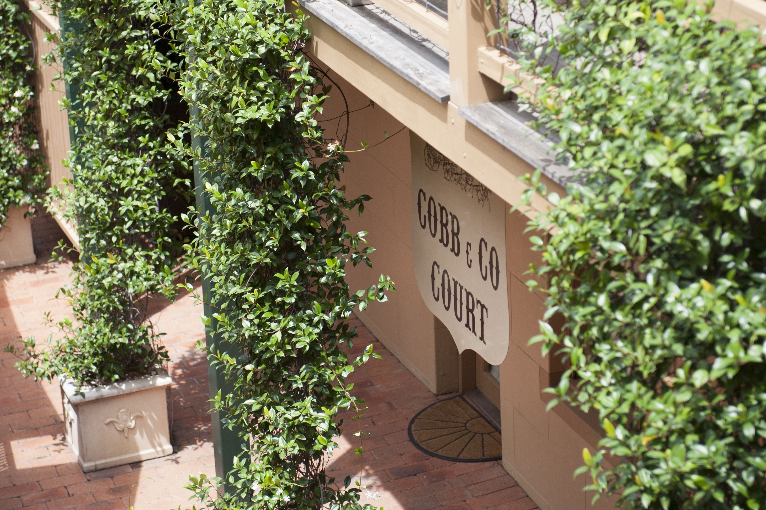 Cobb & Co Court Boutique Hotel