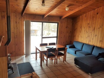 Woodbine Park Eco Cabins Reviews Photos Rates Ebookers Com