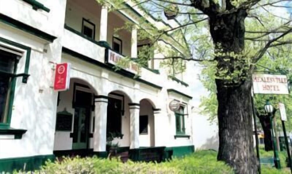 Healesville Hotel