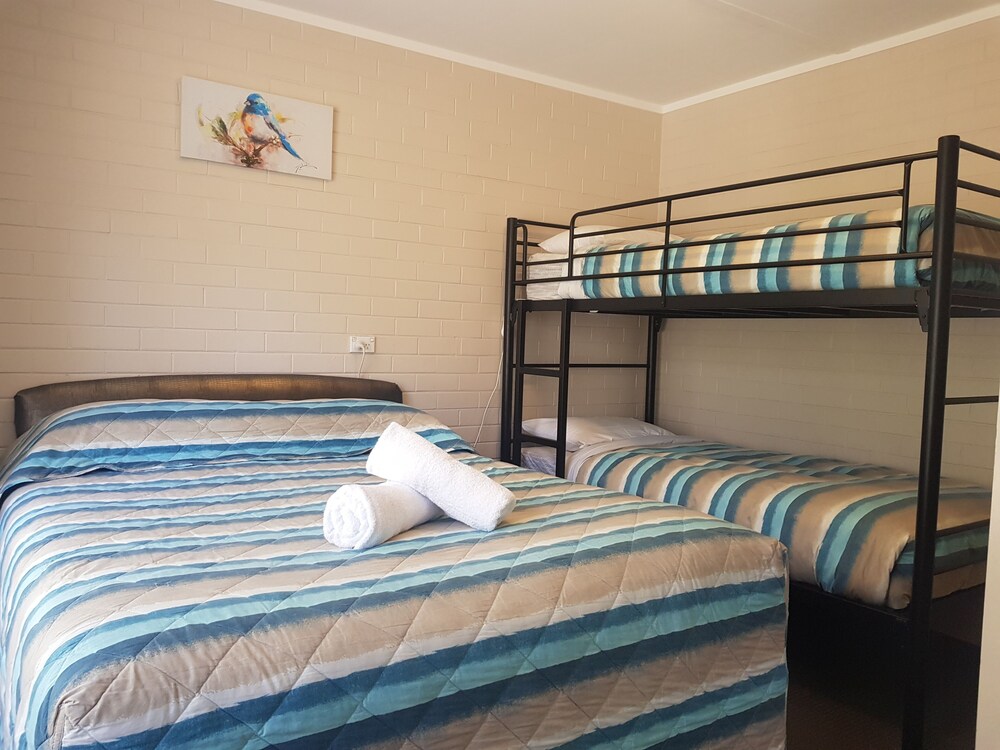 Grampians View Cottages and Units