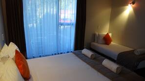 In-room safe, desk, iron/ironing board, free WiFi