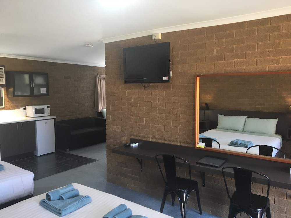 Camellia Motel