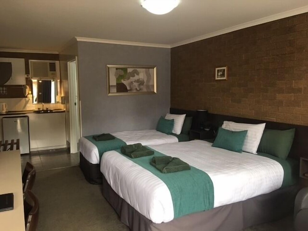Camellia Motel