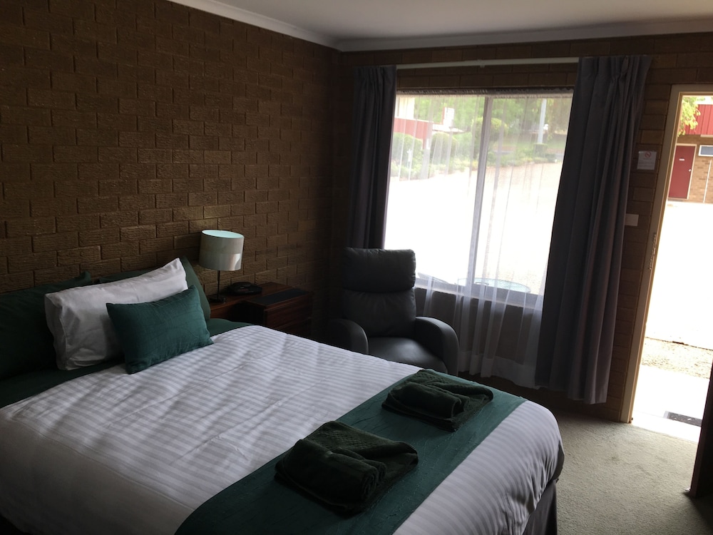 Camellia Motel