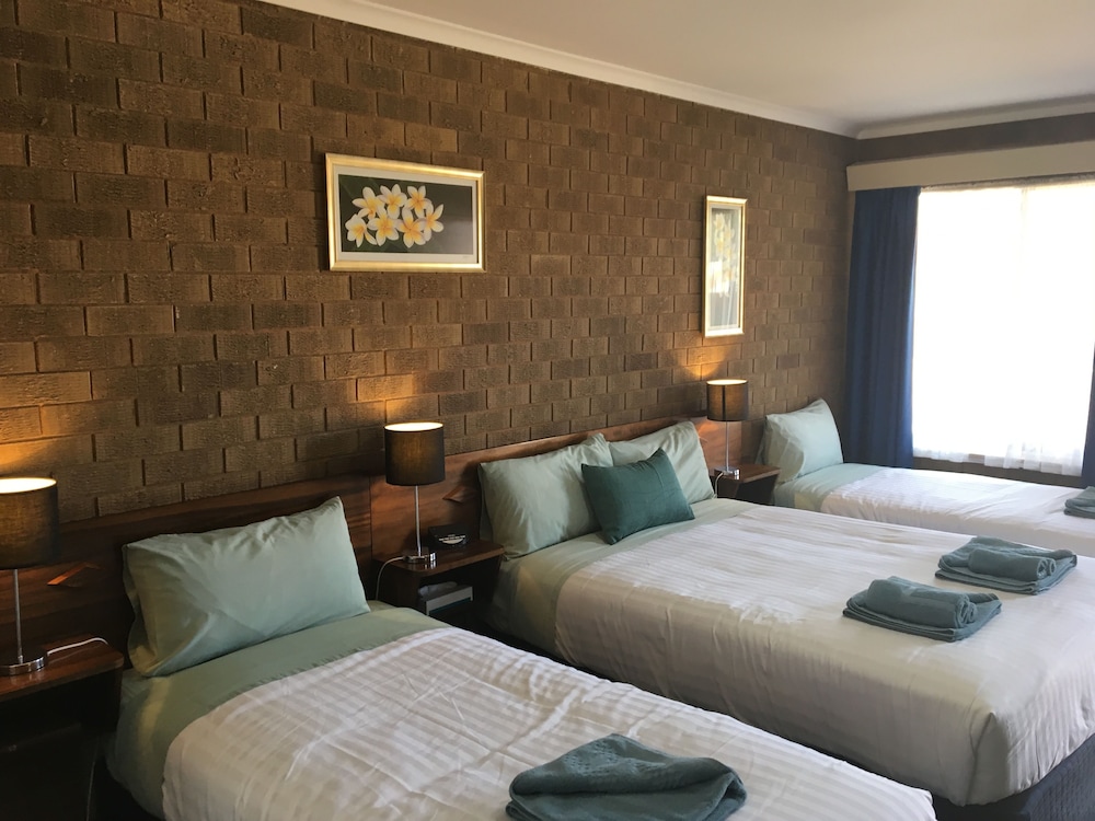 Camellia Motel