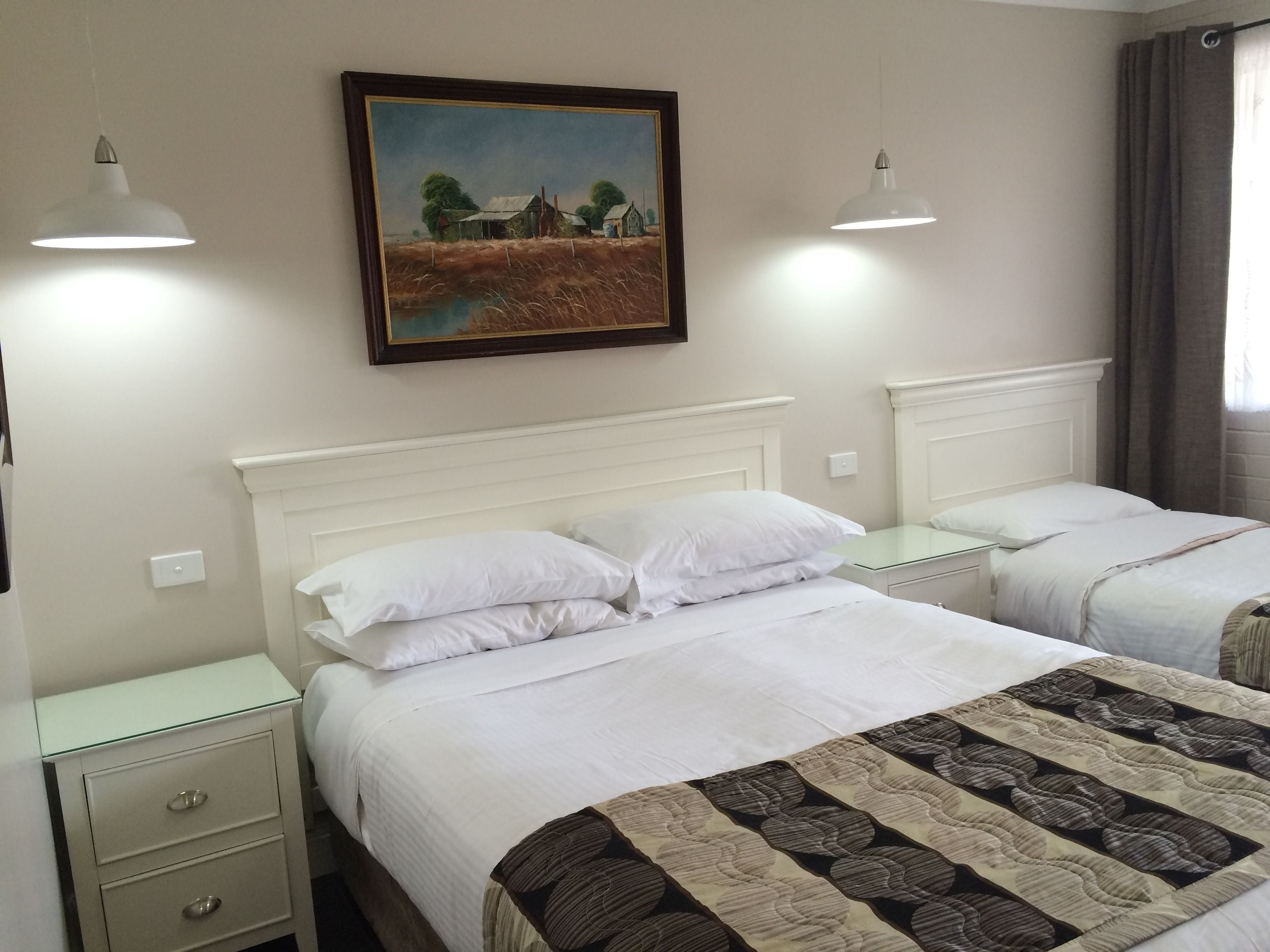 Country Leisure Motor Inn