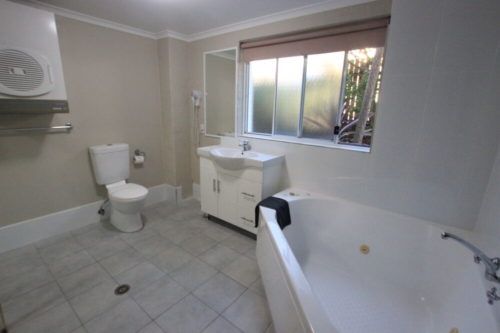 The Palms Apartments