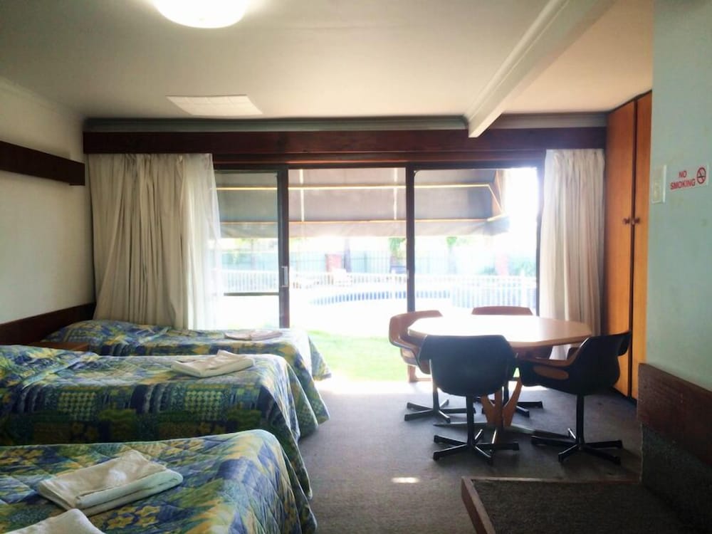 Eden Nimo Motel