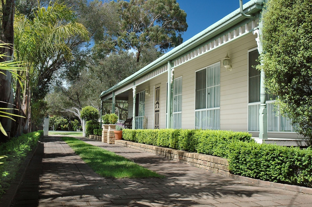 Truemans Cottages