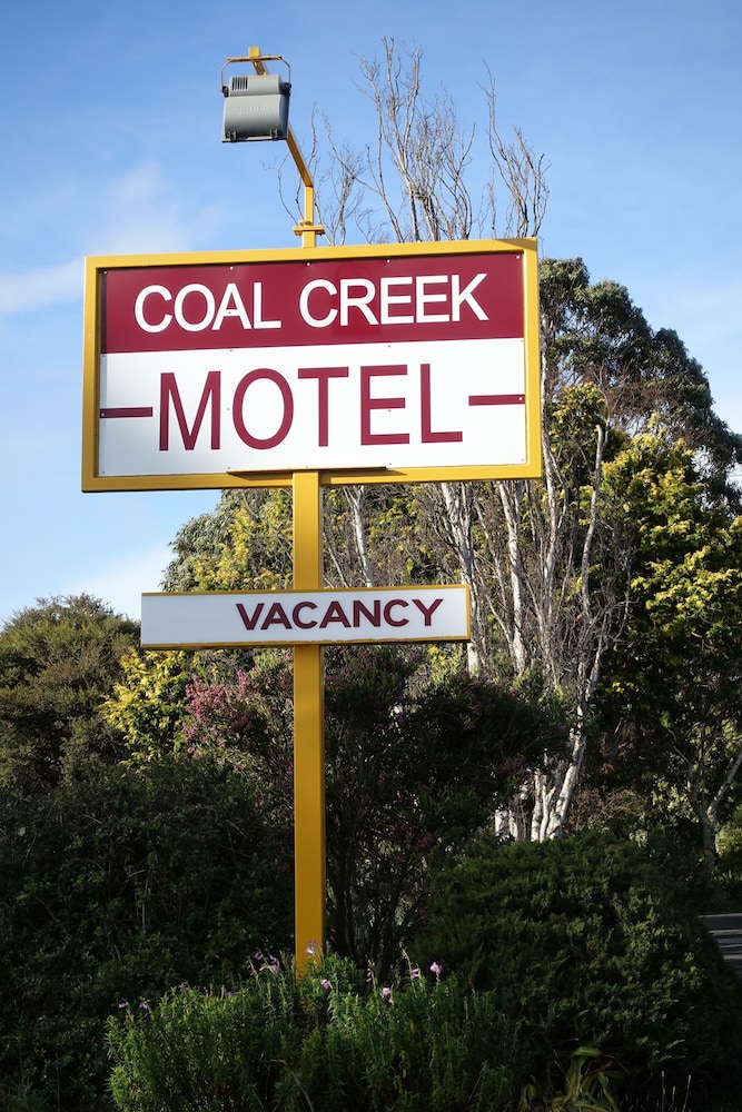 Coal Creek Motel