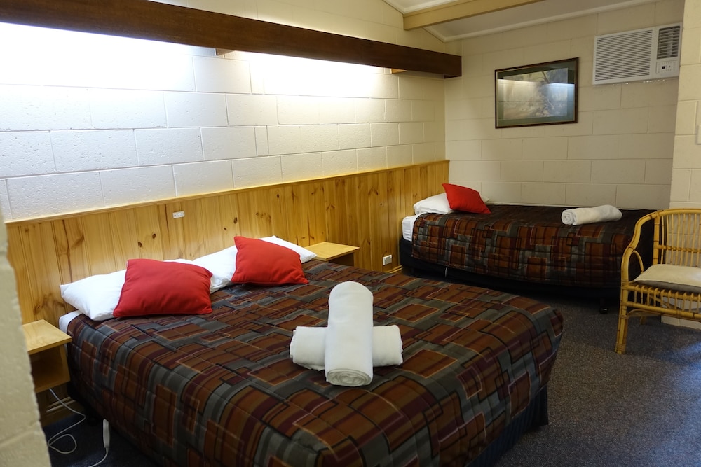 Coal Creek Motel