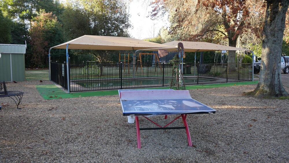 Adina Lodge Holiday Units