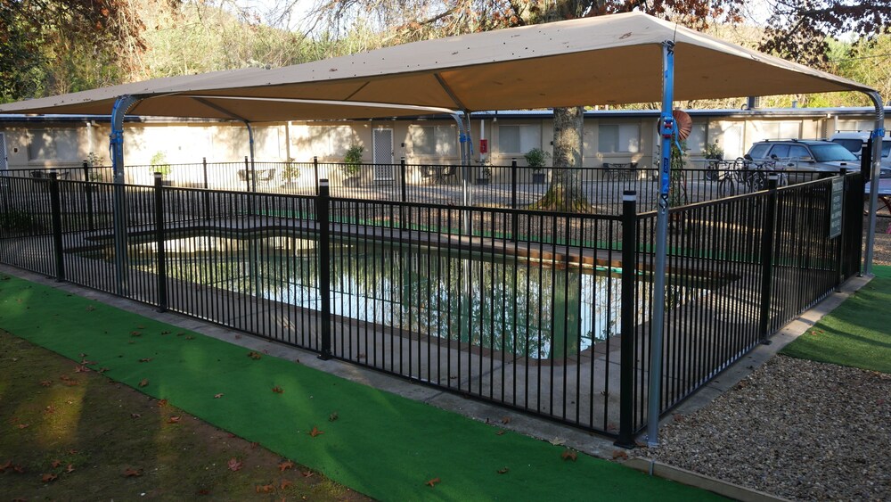 Adina Lodge Holiday Units