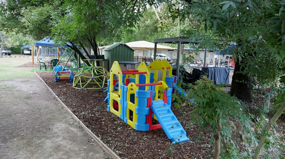 Adina Lodge Holiday Units