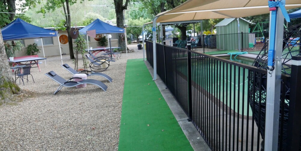 Adina Lodge Holiday Units