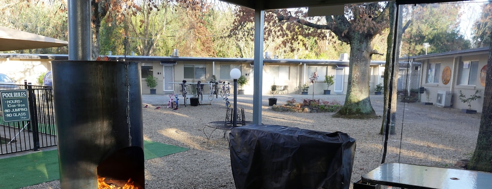 Adina Lodge Holiday Units