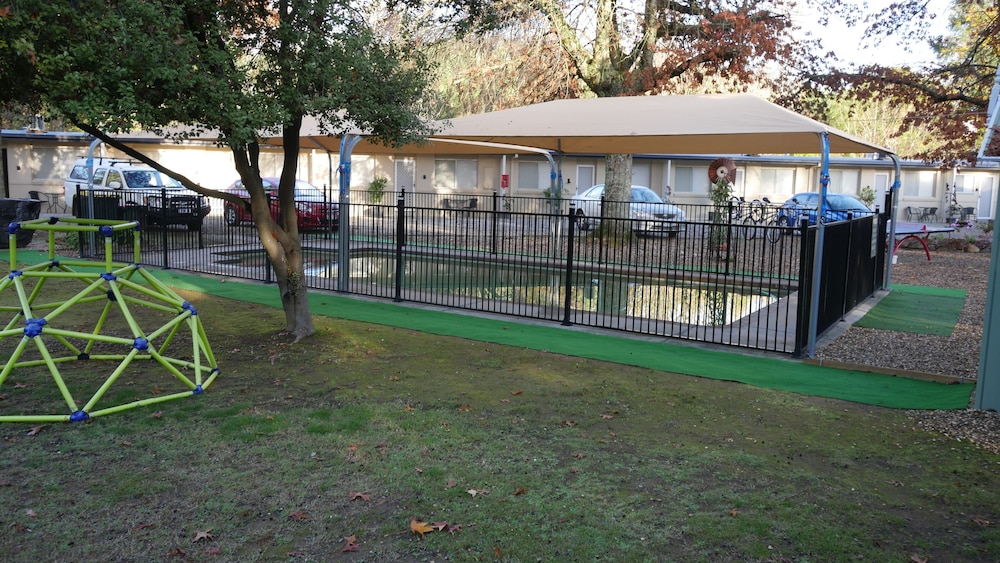 Adina Lodge Holiday Units