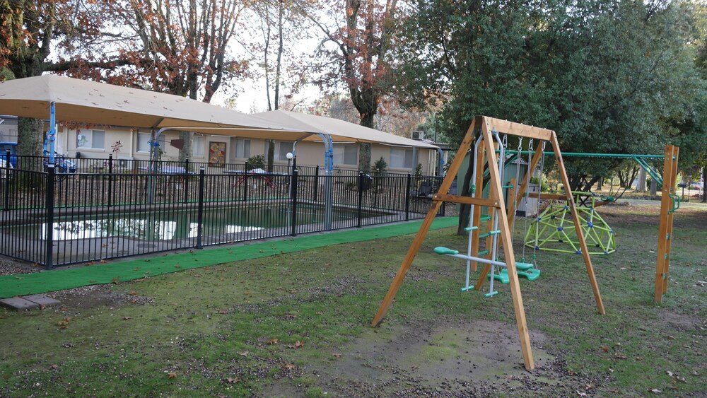 Adina Lodge Holiday Units