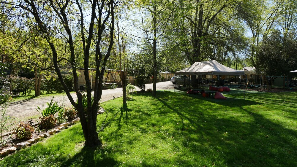 Adina Lodge Holiday Units