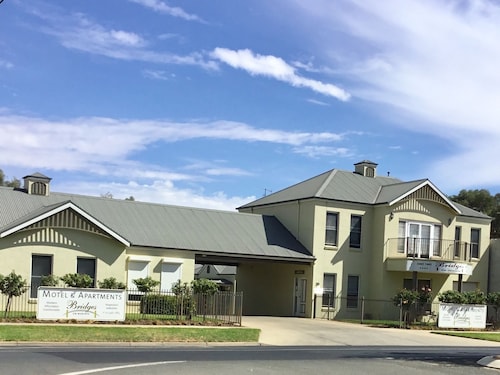 moama accommodation deals