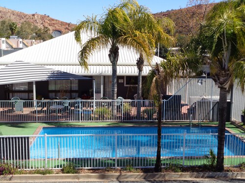 Serviced Apartments Alice Springs Au 99 Alice Springs Holiday Apartments Wotif
