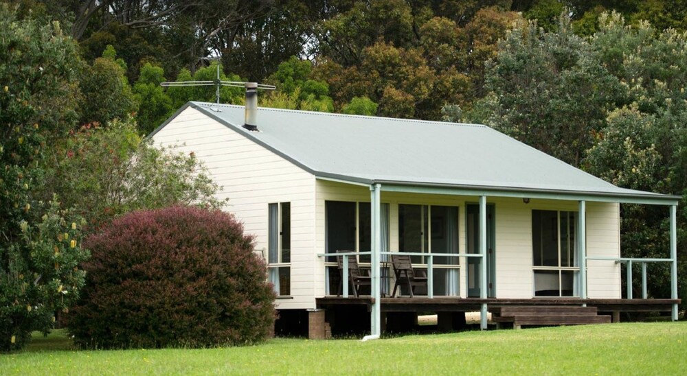 Mystery Bay Cottages