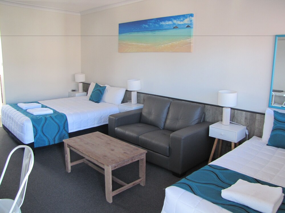 Room, Top of the Town Motel Narooma