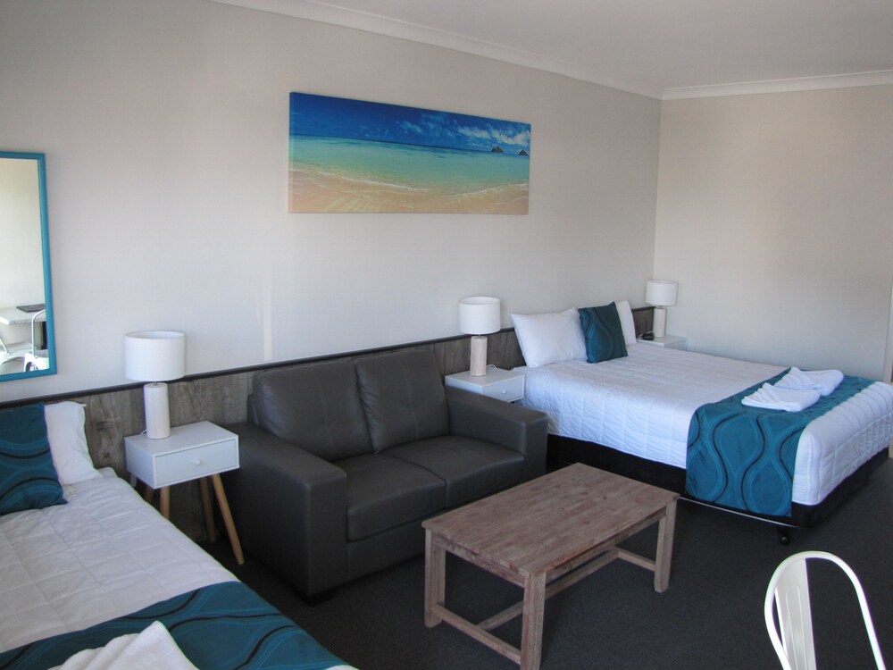 Room, Top of the Town Motel Narooma