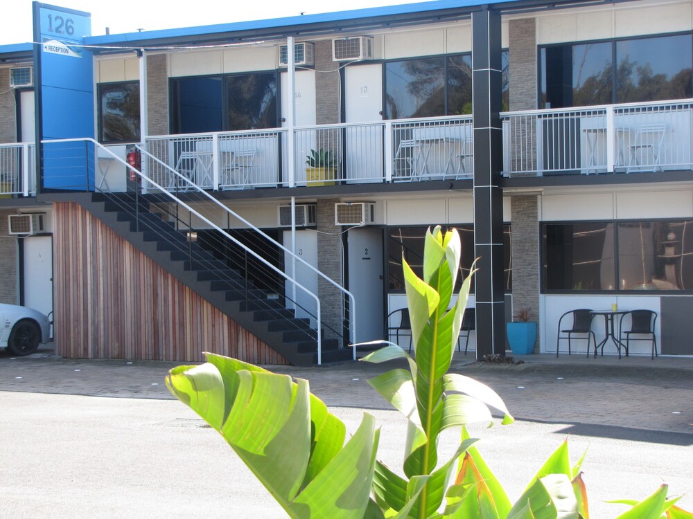 Exterior, Top of the Town Motel Narooma