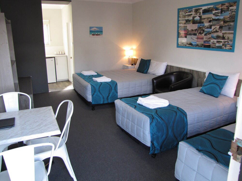 Room, Top of the Town Motel Narooma