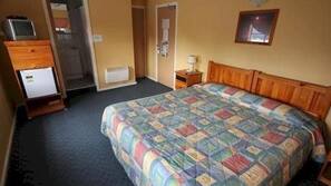 Iron/ironing board, free WiFi