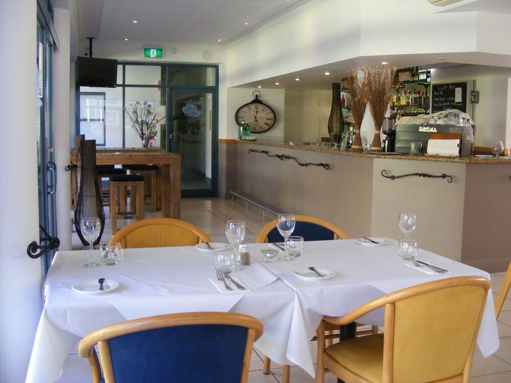 Rockpool Motor Inn