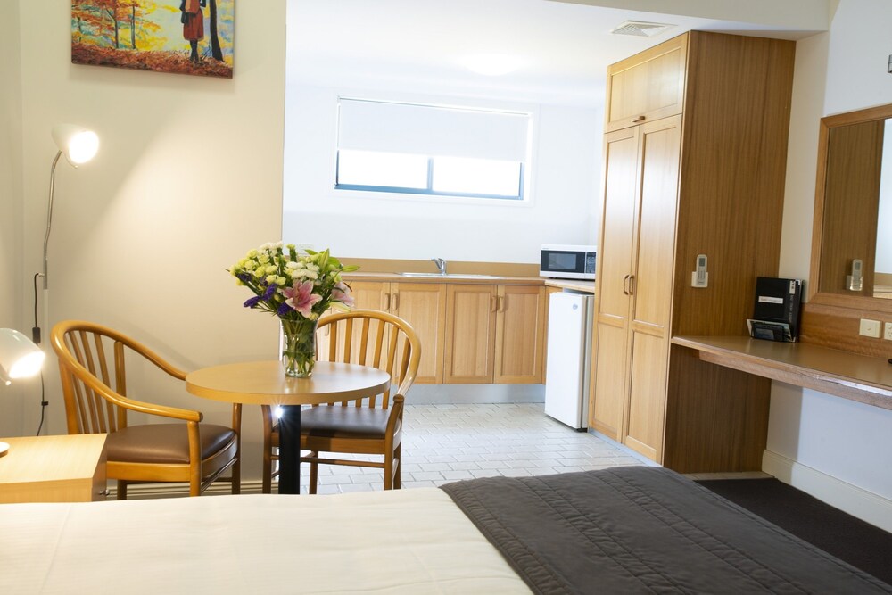 Rockpool Motor Inn