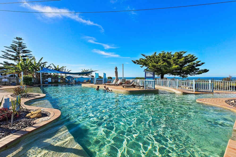 Blue Lagoon Beach Resort Bateau Bay, AUS Best Price Guarantee