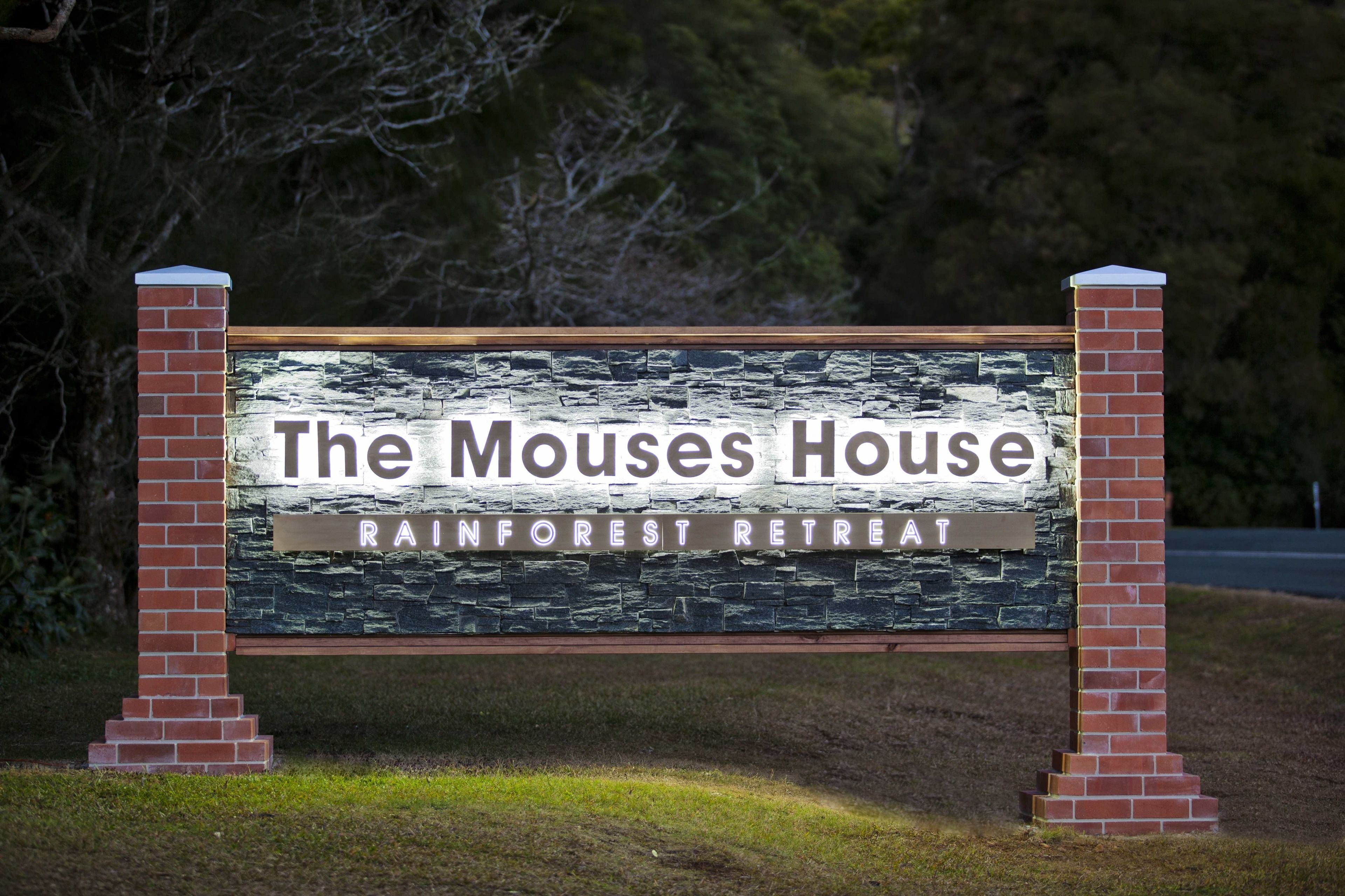 The Mouses House Rainforest Retreat